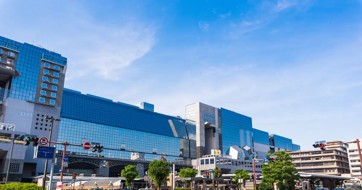 京都駅の楽しみ方完全ガイド 観光やデートにおすすめの情報や周辺情報も満載 Holiday ホリデー