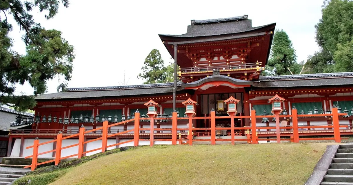 奈良 日本で唯一夫婦神 縁結び のパワースポット 春日大社 Holiday ホリデー