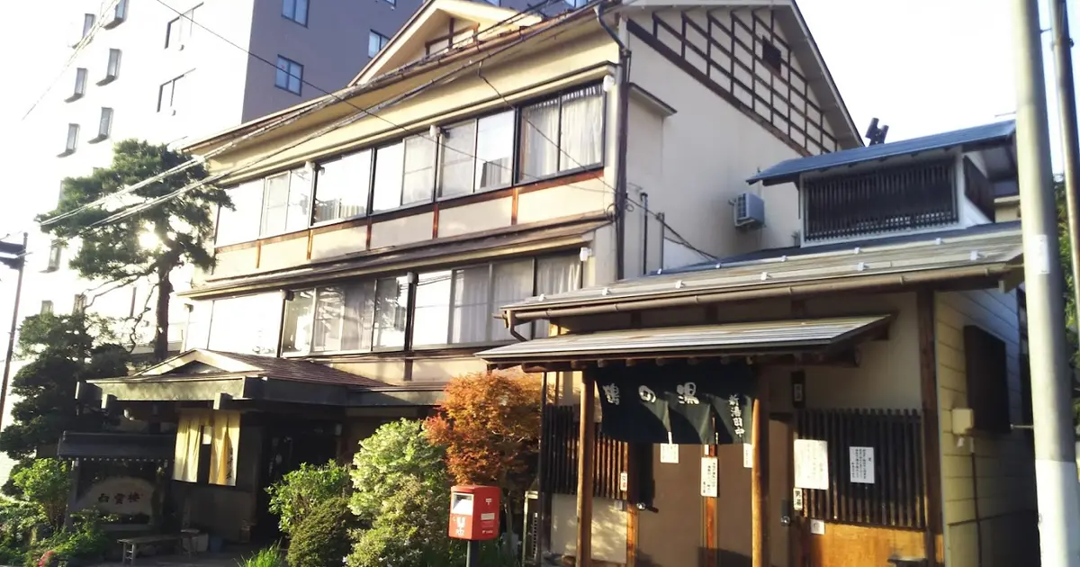 白雲楼 Hotel Hakuunro へ行くなら おすすめの過ごし方や周辺情報をチェック Holiday ホリデー