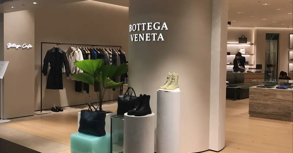 2022発売 心斎橋BOTTEGA VENETA店舗ての購入。 - 通販 - www