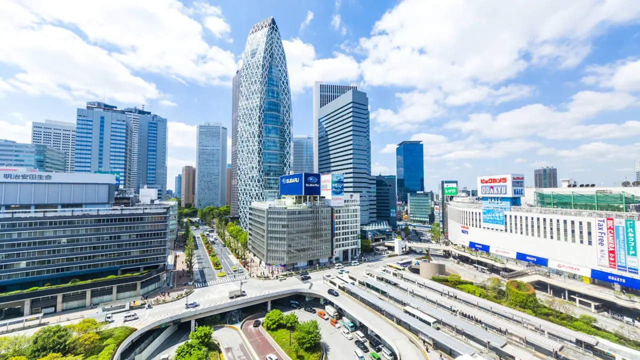 新宿 おすすめスポット紹介 大都会 新宿を遊びつくそう 定番から穴場までお楽しみ観光スポットを厳選 Holiday ホリデー