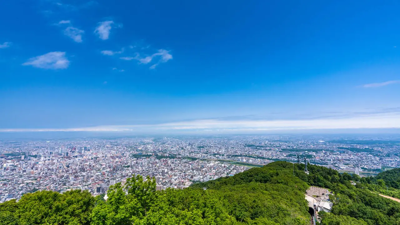 藻岩山の楽しみ方完全ガイド 自然から夜景まで 札幌の絶景スポットの見どころを紹介 Holiday ホリデー