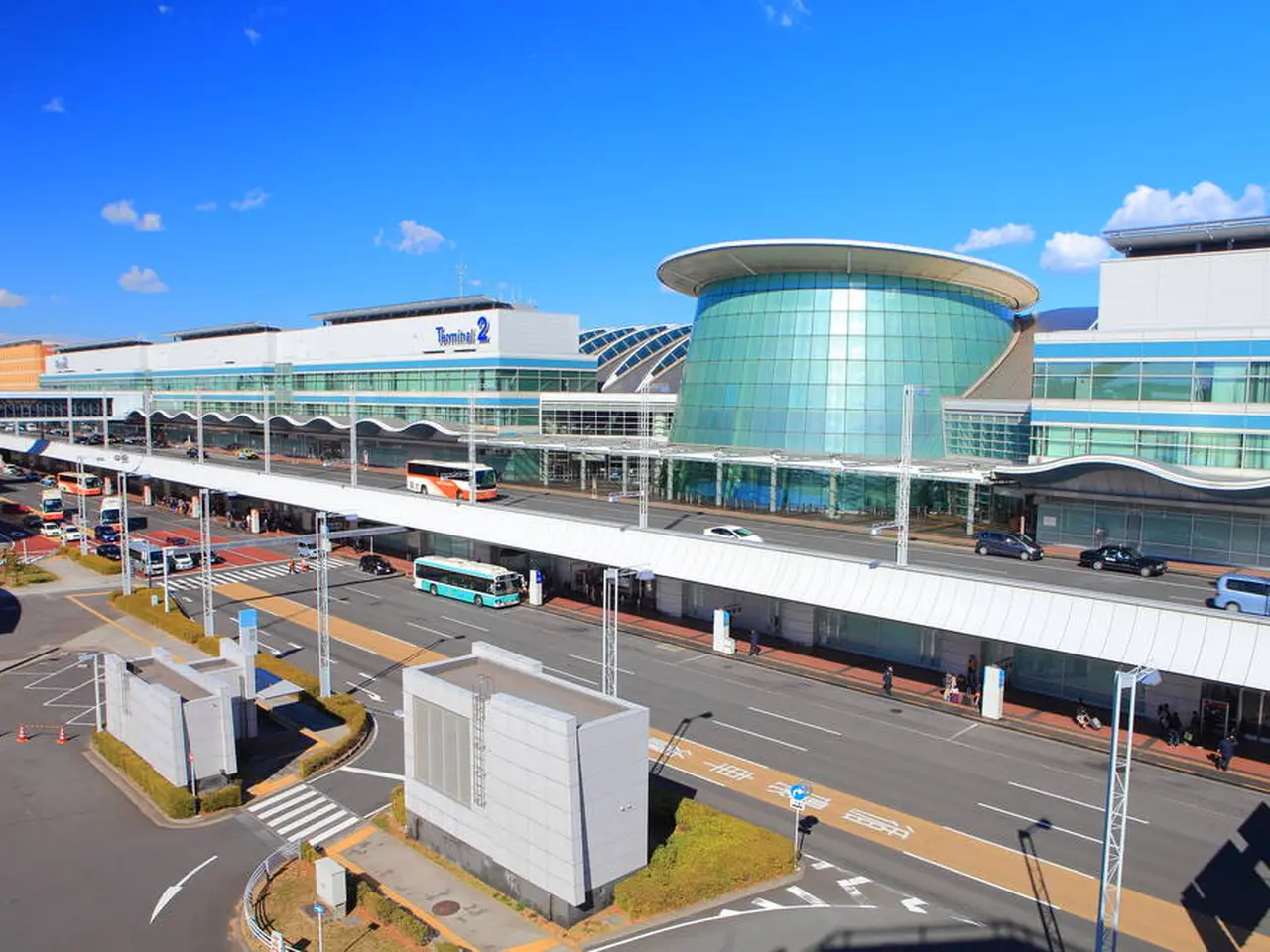 羽田空港第2ターミナル完全ガイド おしゃれで洗練された空間はデートにもおすすめ Holiday ホリデー