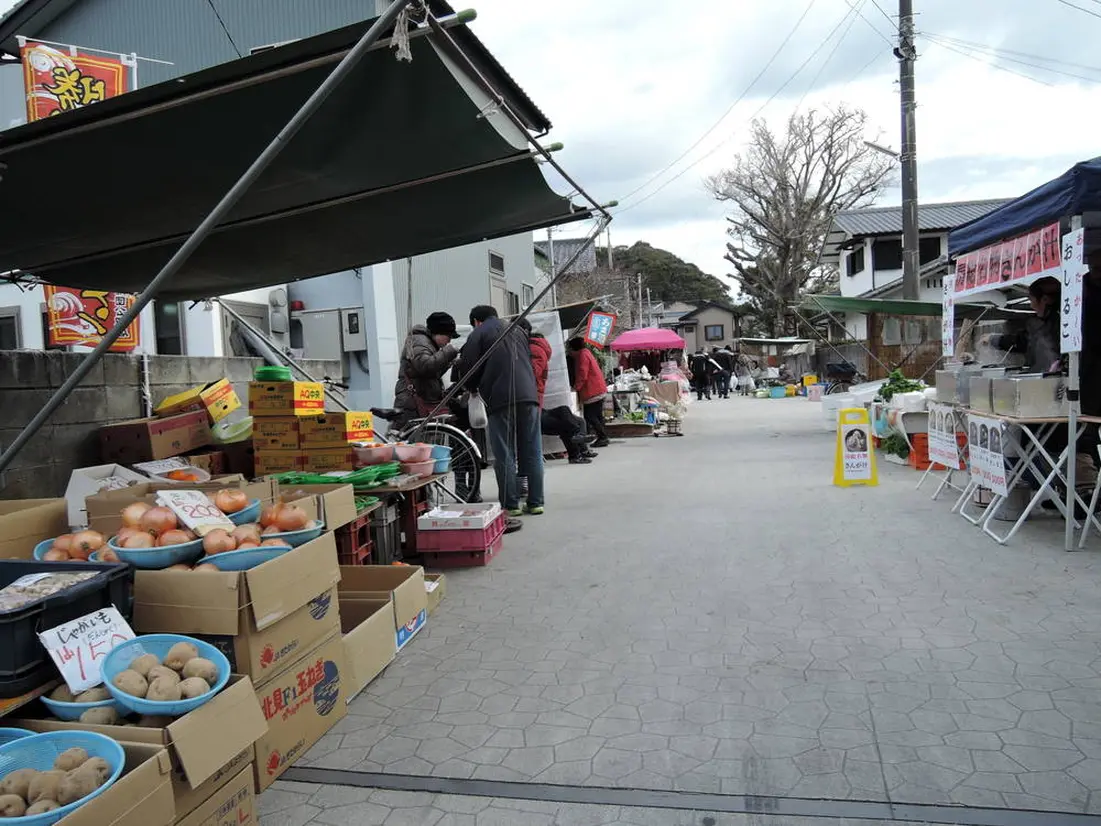 Katsuura morning market