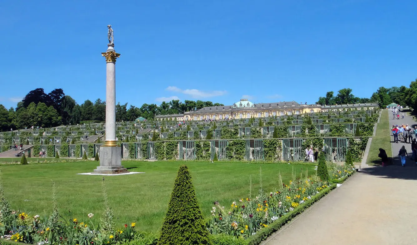 サンスーシ宮殿と庭園