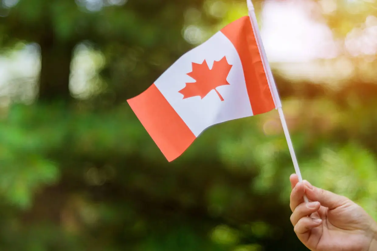 イベントではカナダの小旗をゲットしよう