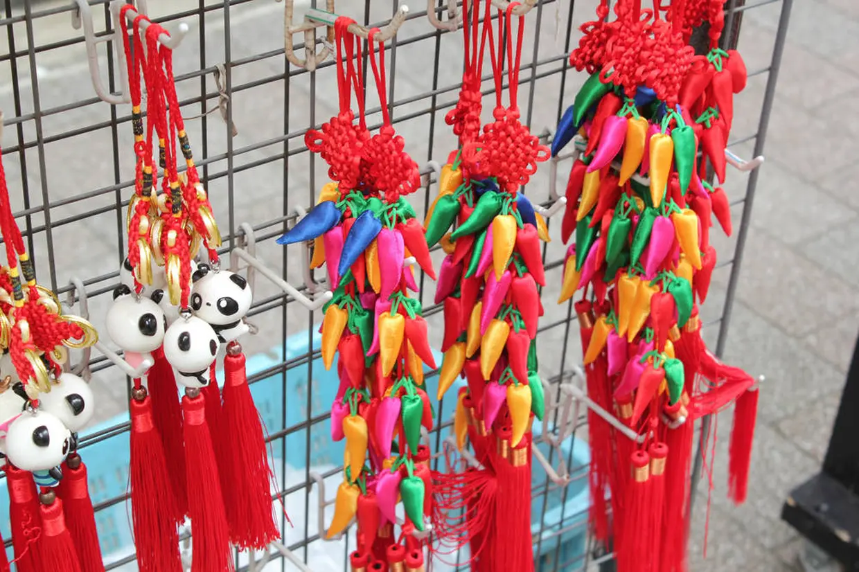 パンダをあしらった中国結びの飾り物