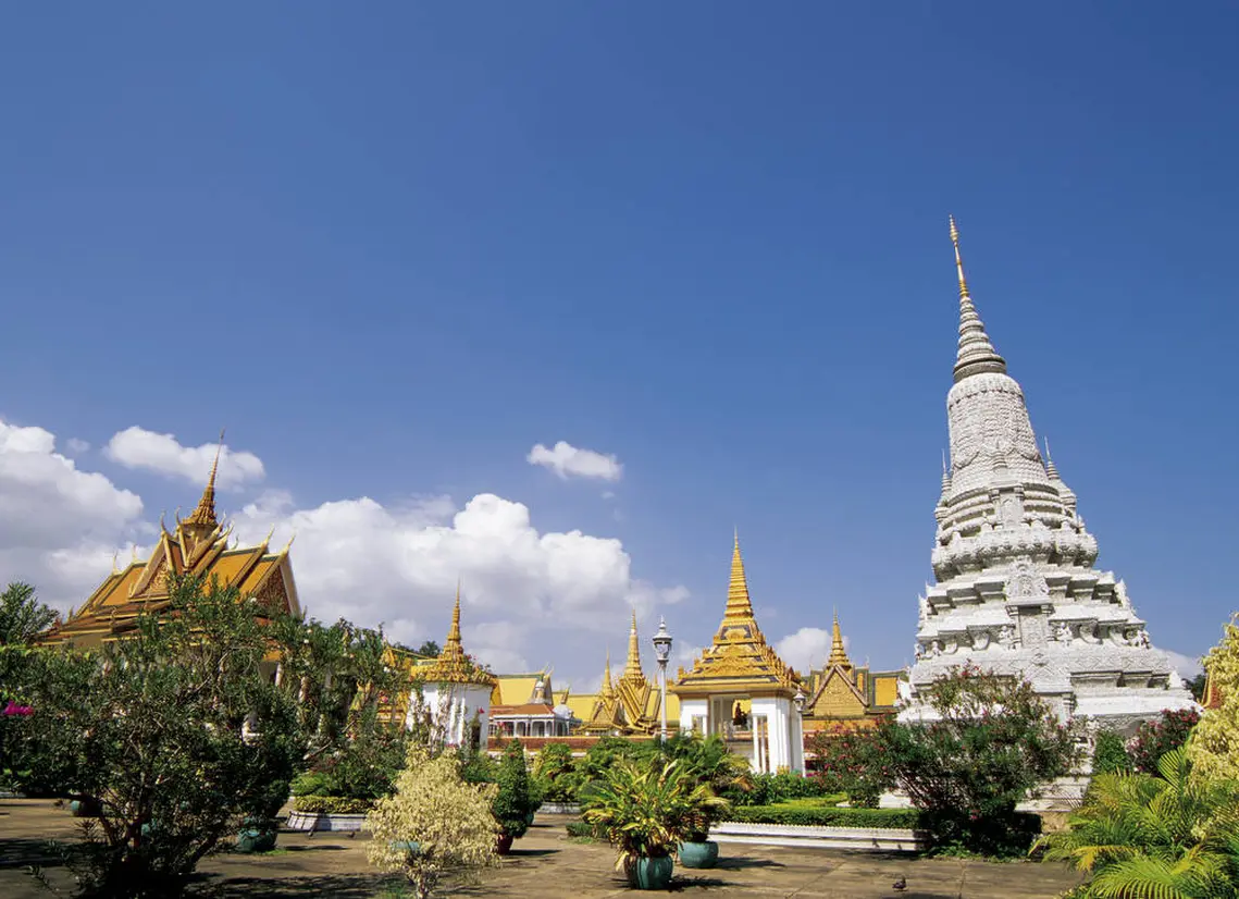カンボジア王宮とシルバーパゴダ