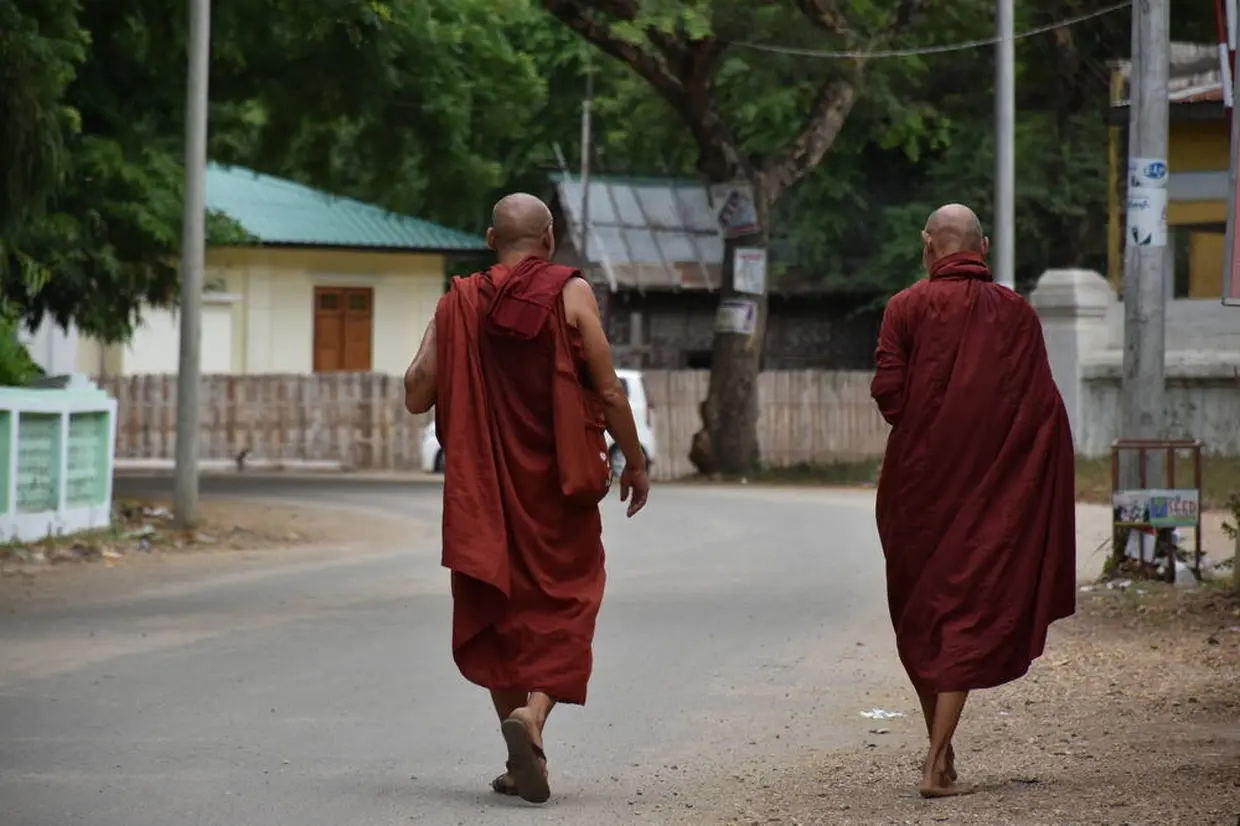 カンボジアの僧侶 イメージ