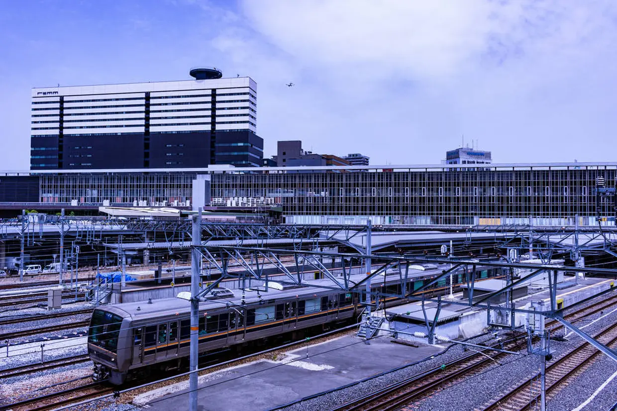 新大阪駅と電車