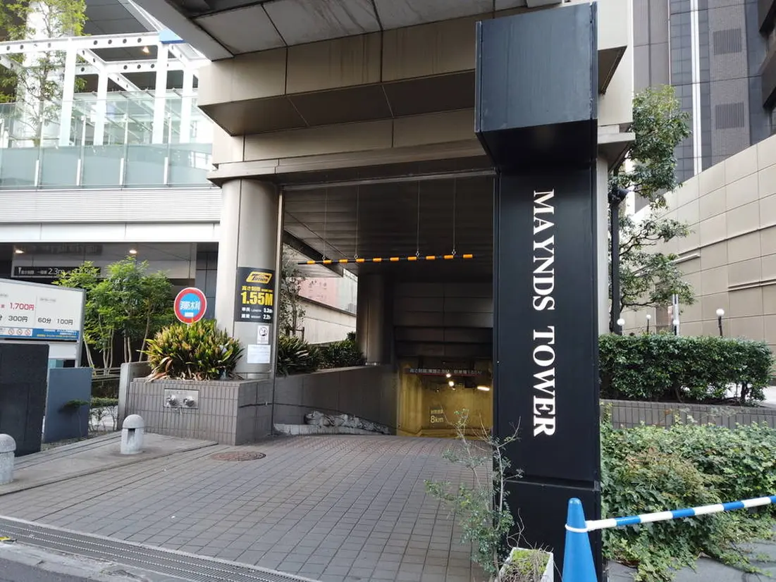 TNS新宿マインズタワー駐車場 入口