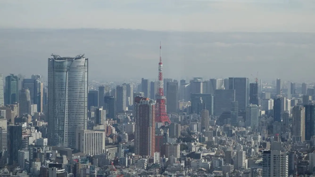 Tokyo Tower is clearly visible.