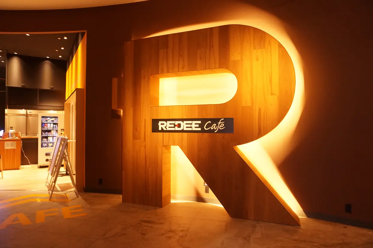REDEE Cafe