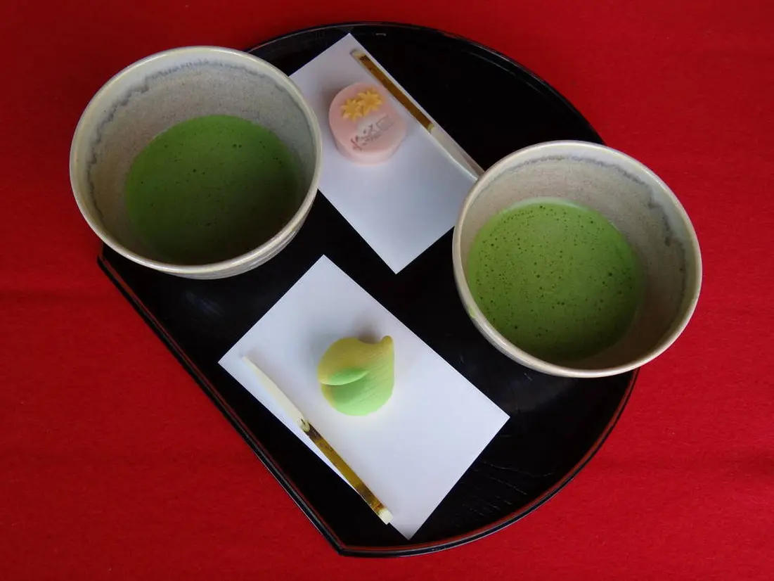 和菓子とお抹茶のセット
