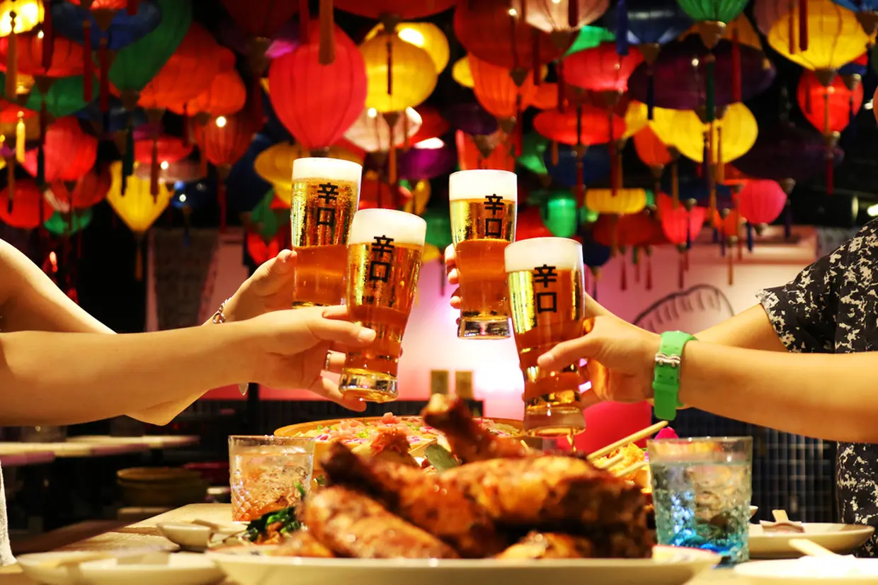 アジアの屋台村でビアガーデン「サナギの夏祭り」開催！ビュッフェスタイルでアジアン料理・日本料理を楽しめる