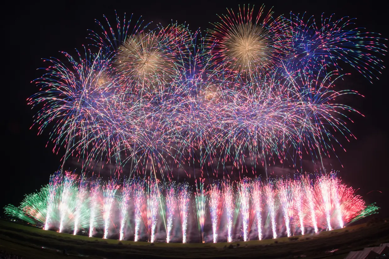 12,000発の花火が打ち上がる！新しい東京湾の花火大会『東京花火大祭〜EDOMODE〜』開催！
