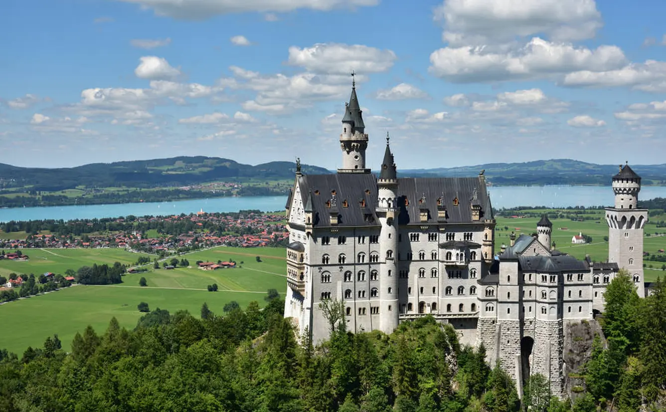 ドイツツアーガイド ツアー選びのポイントや旅の見どころ アクセス情報まで Holiday ホリデー