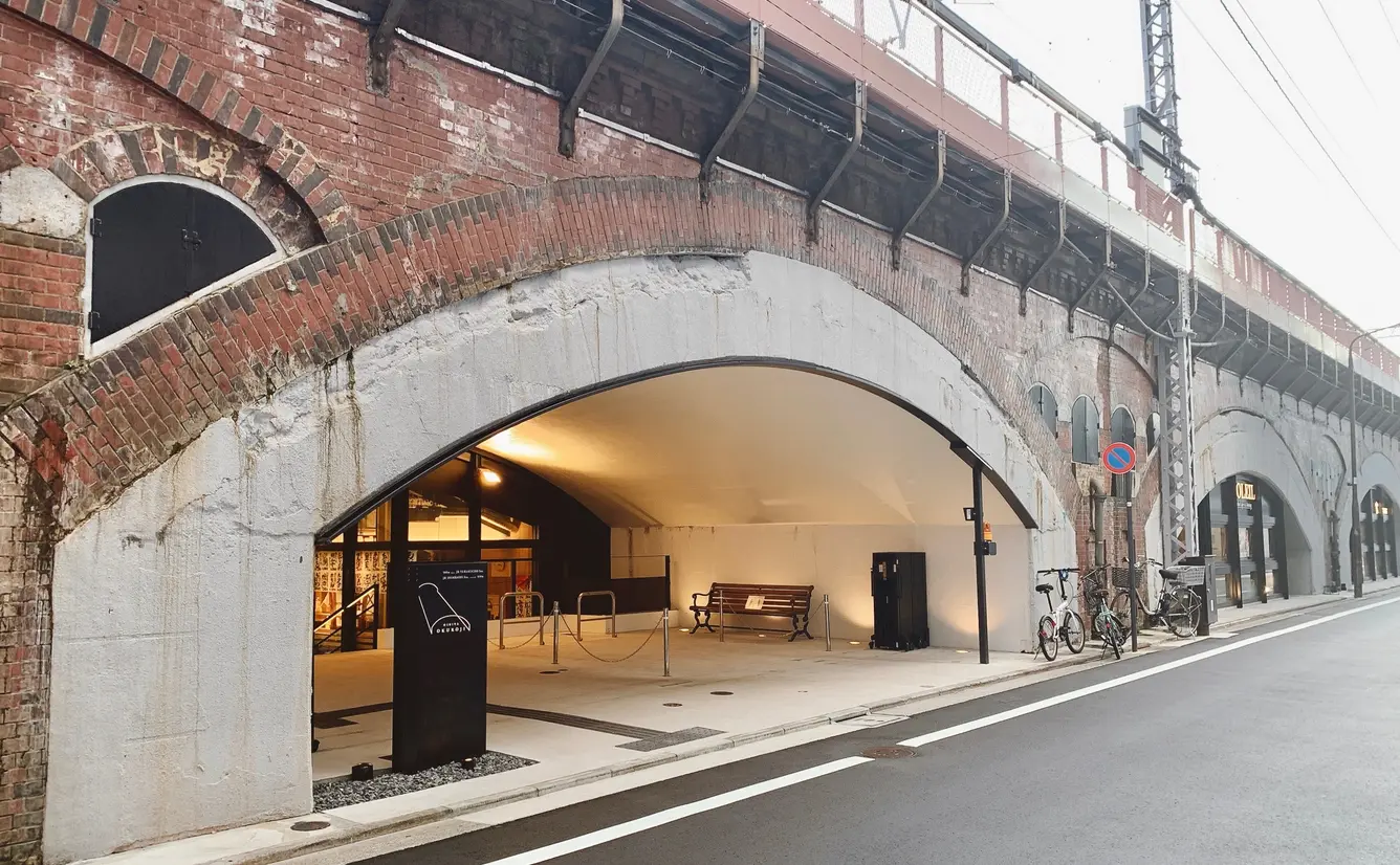【日比谷OKUROJI（オクロジ）】有楽町〜新橋の高架下に誕生した新スポットをご紹介！のカバー画像