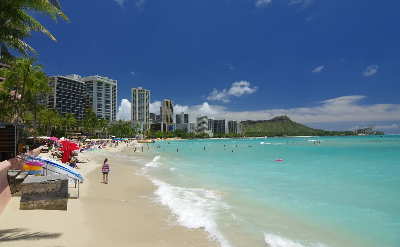 ビーチにサンセットにショッピング ハワイ旅行で必ずやりたい10のこと Holiday ホリデー