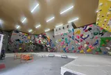 カラフルロック｜名古屋のボルダリングジム