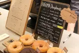 【コーヒースタンド】Coffee Wrights × HIGUMA Doughnuts（コーヒーライツ × ヒグマドーナツ） 表参道