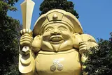 高さ20ｍ日本一の大黒様がある中之嶽神社