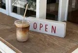 シックス オア サード  コーヒースタンド（SIXTH OR THIRD COFFEE STAND）