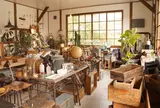 SEED antiques & Photo studio