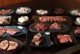 肉maro おとんば東上野店 1F 串焼き / 2F 焼肉