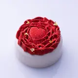 フルーツチョコレートと赤いバラをイメージしたケーキ！バレンタインスイーツ「コンラッド大阪」で提供