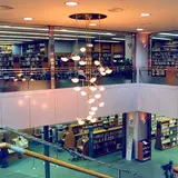 市立中央図書館