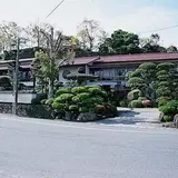 龍栄荘