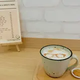 サングラスとカフェ mito 