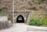 トンネルを抜けると？