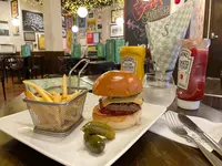 Shake Tree Burger & Bar（シェイクツリー バーガー＆バー）の写真・動画_image_602112