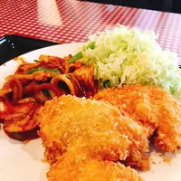 キッチン男の晩ごはん 女の昼ごはんの写真・動画_image_523495