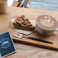 SCHOOL BUS COFFEE STOP KITAHAMA（スクールバスコーヒーストップ）の写真・動画_image_633272