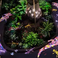 世界を旅する植物に住まう、花と共に生きる生き物たち teamLab, 2018, Interactive Digital Installation, Sound: Hideaki Takahashi