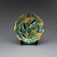【小松市/関戸隆祥商店】 飾皿 吉田屋柏に鳥（山岸政山作，直径30㎝）27,000円（税込）