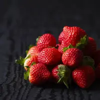一人一皿「5ブランドの苺食べ比べプレート」（イメージ）