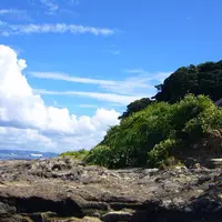 海岸園地から望む日本初の洋式灯台