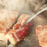 ライブキッチンで焼き上げるステーキ イメージ