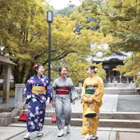 「Autumn Walk in Kimono」