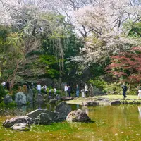 神池（しんち）庭園