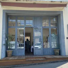 aoi door