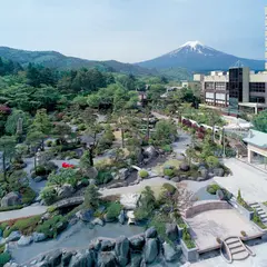 ホテル鐘山苑