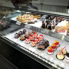 オカモト・シェ・ダムール 波佐見店