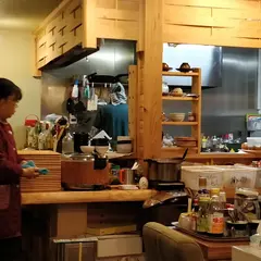Kitchen bar 元気食堂