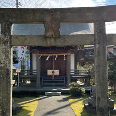 三ツ石神社の石樋