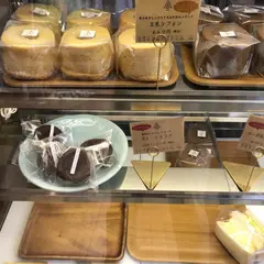 虹の森 焼菓子店